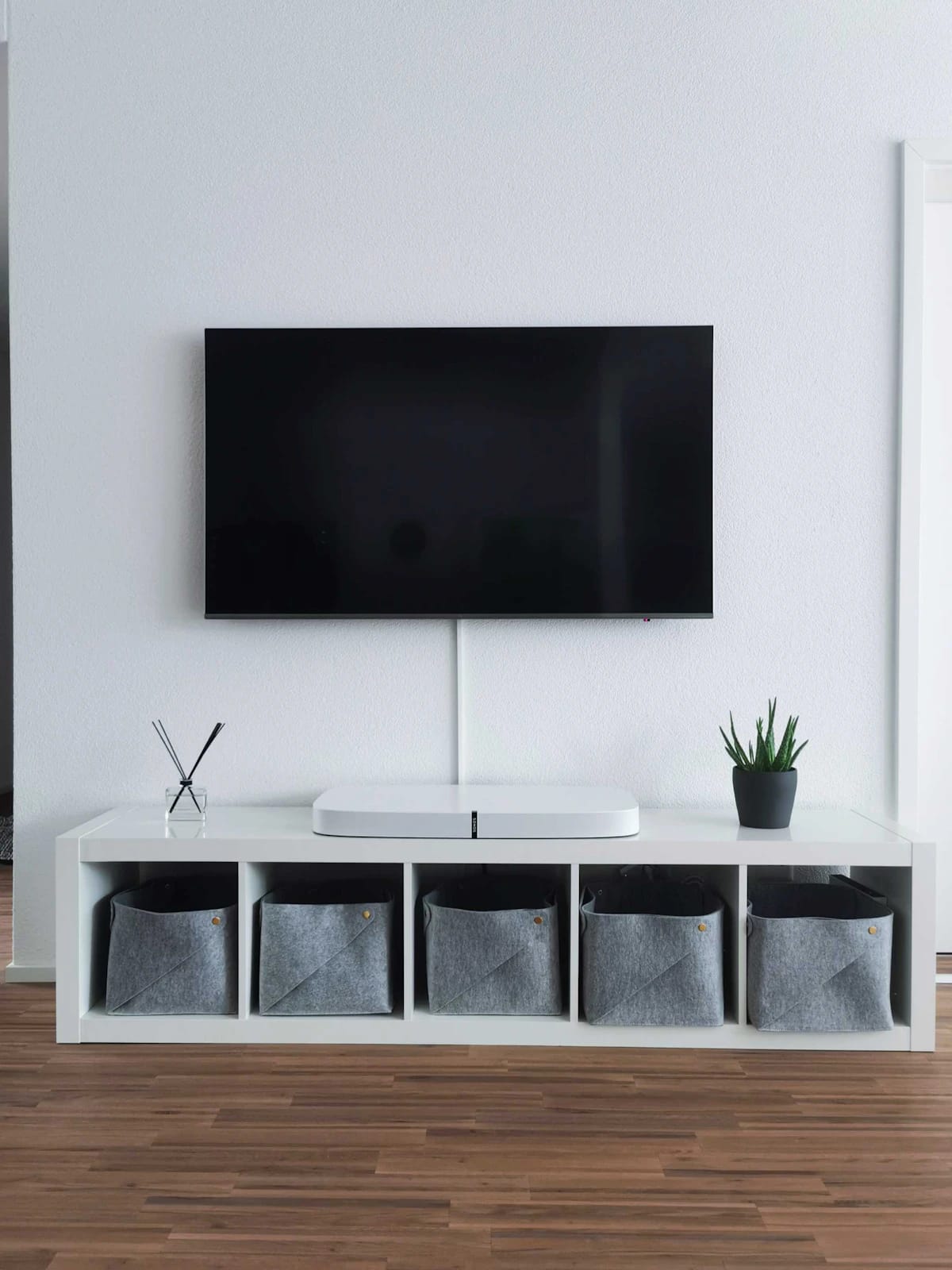 Üsküdar'da Grundig OLED 32" TV arıyorum